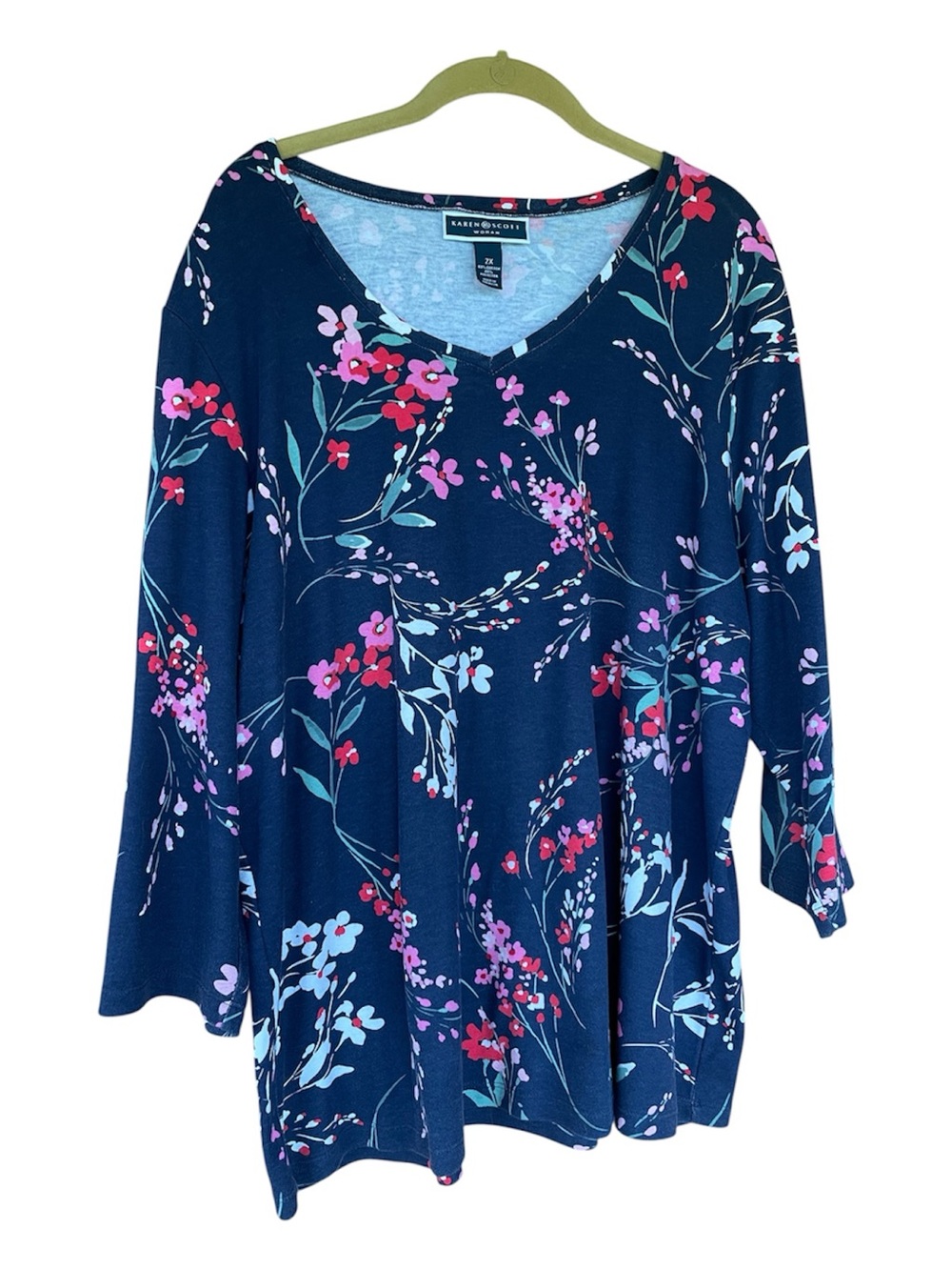 Karen Scott Navy Floral V-Neck 3-4 Sleeve Top. Plus Size 2X.